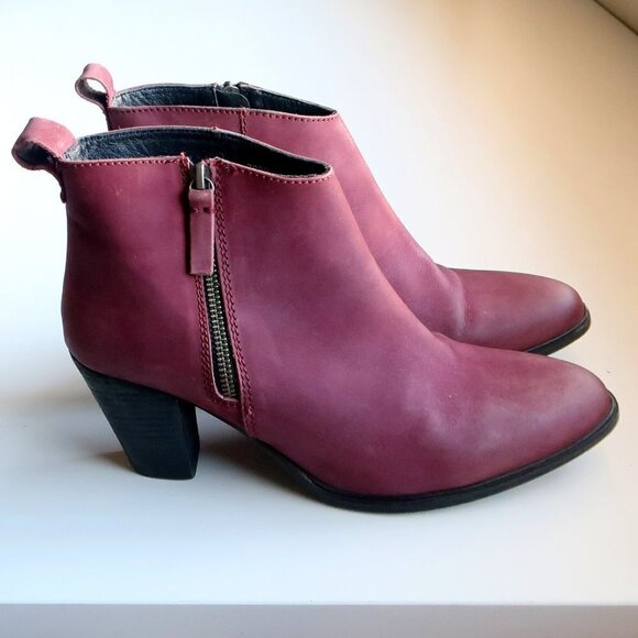 Jigsaw Maroon Nubuck Leather Block Heel Almond Toe Ankle Boots Booties Size 10.5 - Picture 2 of 16